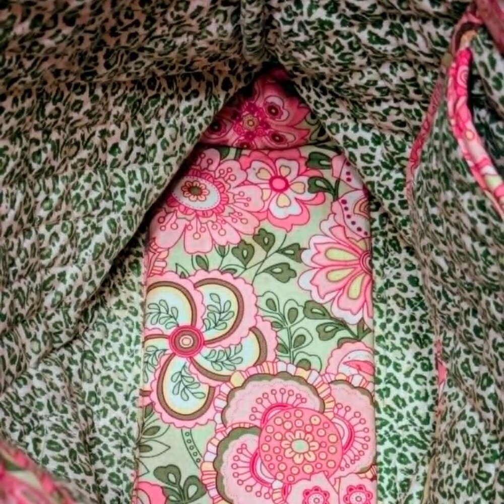 Small Vera Bradley Pink Petal Tote - Picture 4 of 7